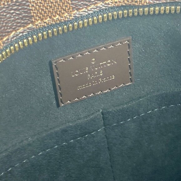 LOUIS VUITTON Black Damier Leather Shoulder Bag - Picture 13 of 16